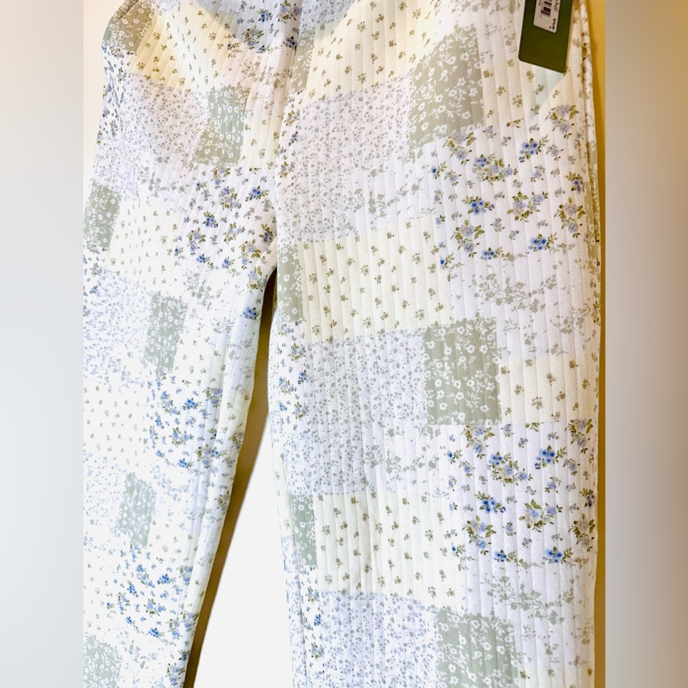 Floral Patchwork Pants - Picture 6 of 7